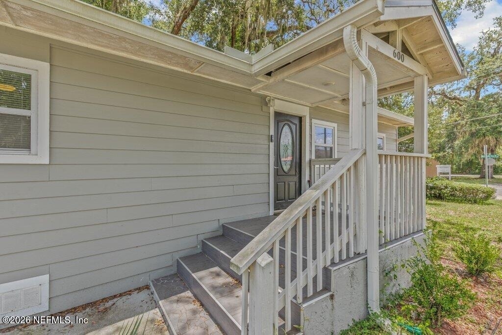 600 Lemon Street - Photo 5