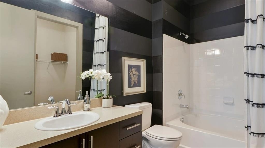 2115 Piedmont Road Ne - Photo 4