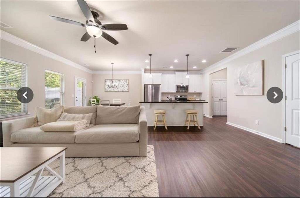 1427 Haynescrest Court - Photo 2
