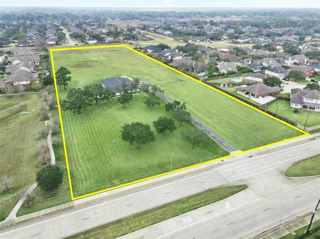 4002 Dixie Farm Road - Photo 28