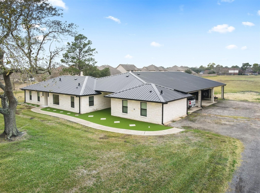 4002 Dixie Farm Road - Photo 26