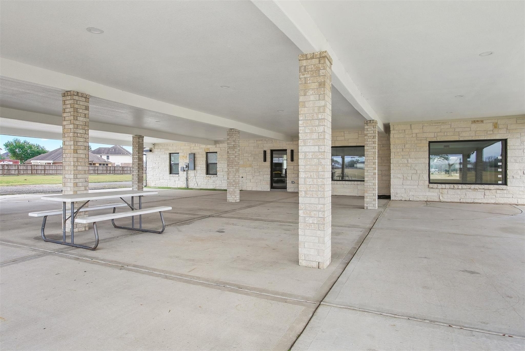 4002 Dixie Farm Road - Photo 25