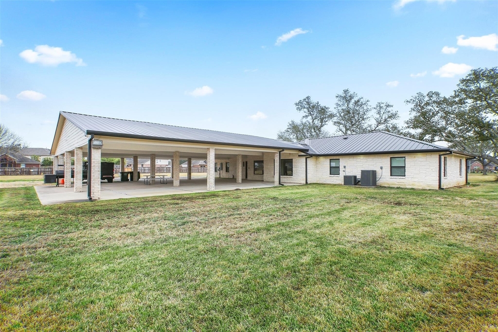 4002 Dixie Farm Road - Photo 24