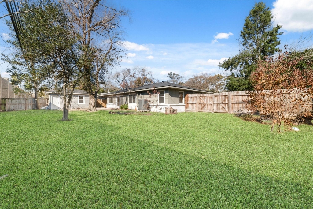 4415 Merwin Street - Photo 17