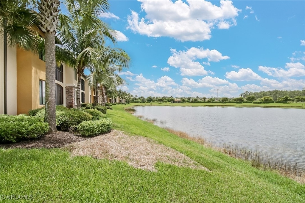 9514 Avellino Way - Photo 21