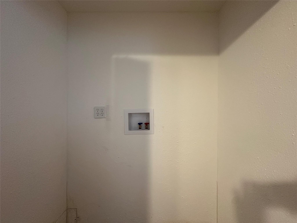 4911 Delano Street - Photo 10