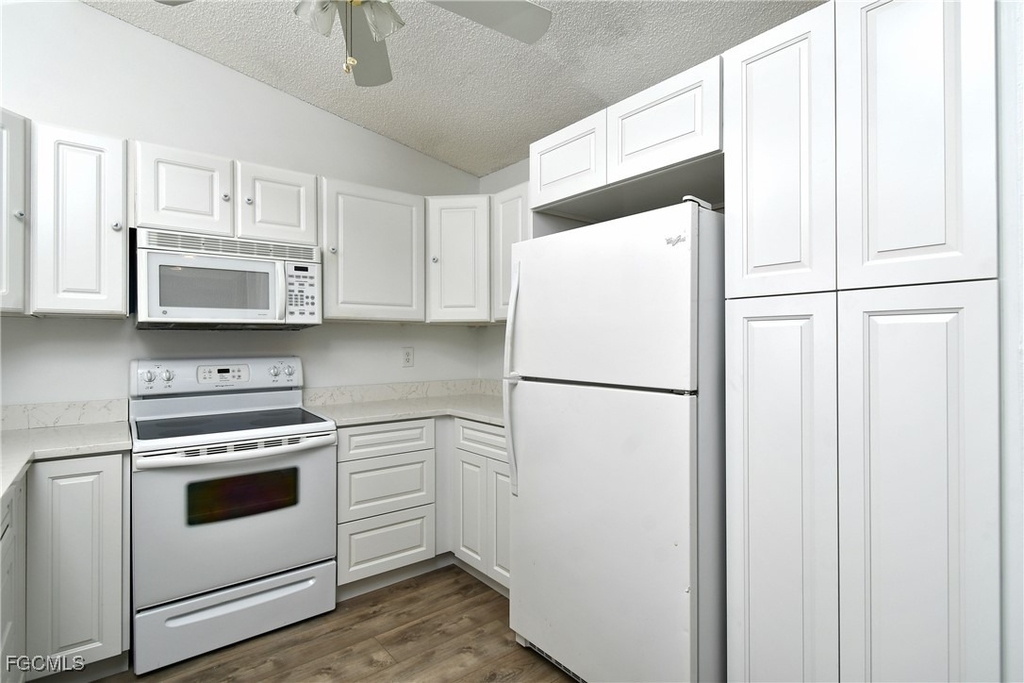 17502 Island Inlet Court - Photo 8