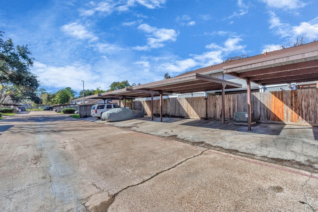 5837 Sunforest Drive - Photo 34