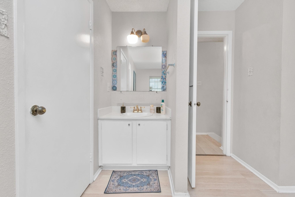 5837 Sunforest Drive - Photo 19