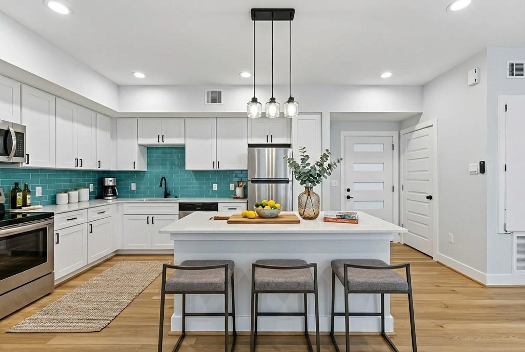 5420 Elysian Street - Photo 0