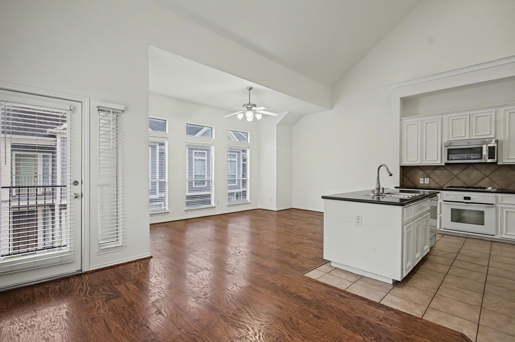 2416 Charleston Street - Photo 1