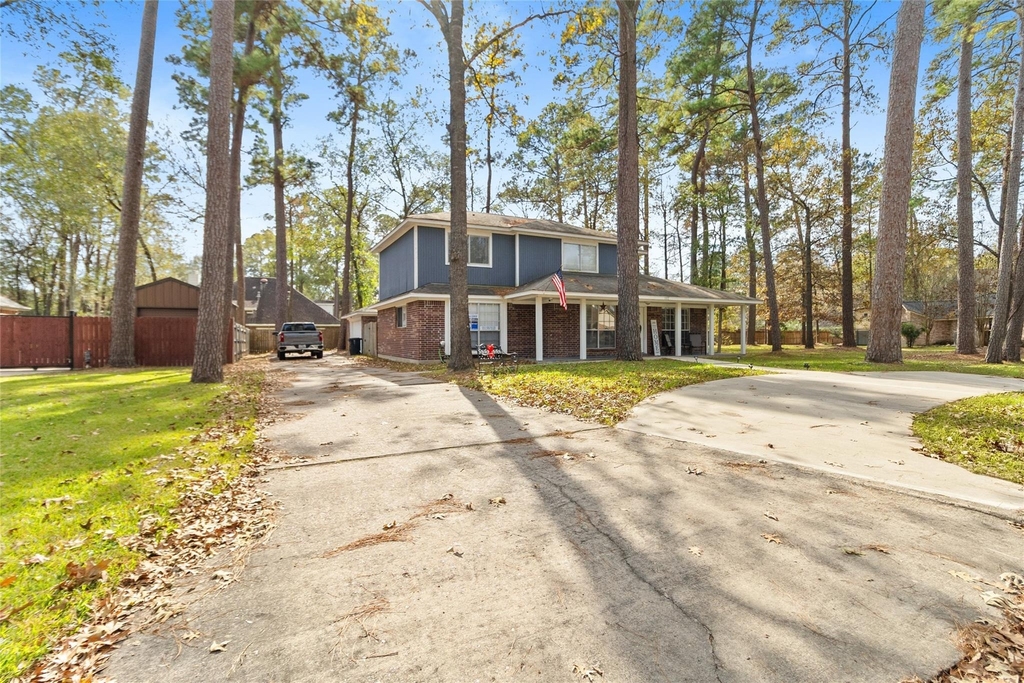 117 E Park Drive - Photo 1