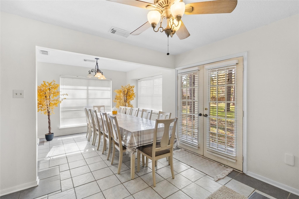 117 E Park Drive - Photo 7