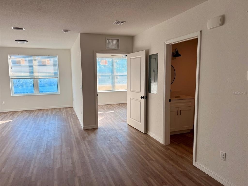 3601 6th Street S - Photo 4
