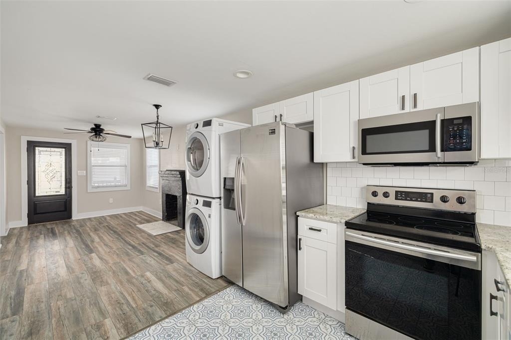 106 W Haya Street - Photo 6