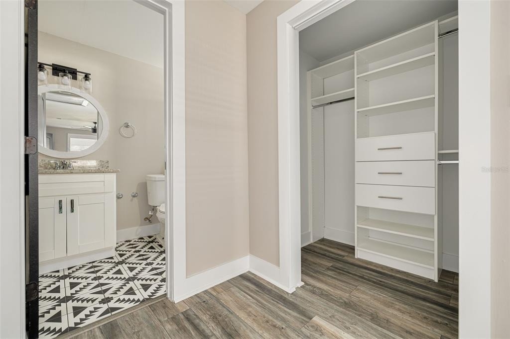 106 W Haya Street - Photo 10