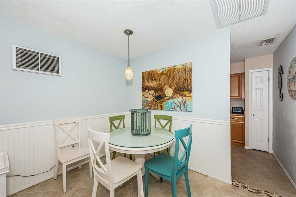 6020 Midnight Pass Road - Photo 4