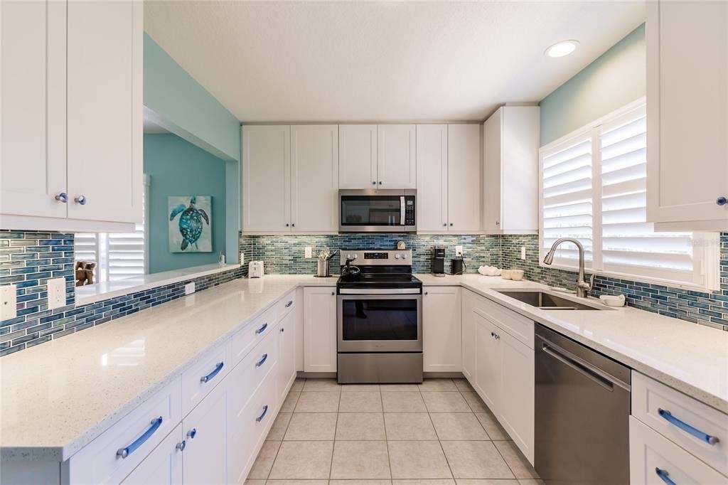 6020 Midnight Pass Road - Photo 4