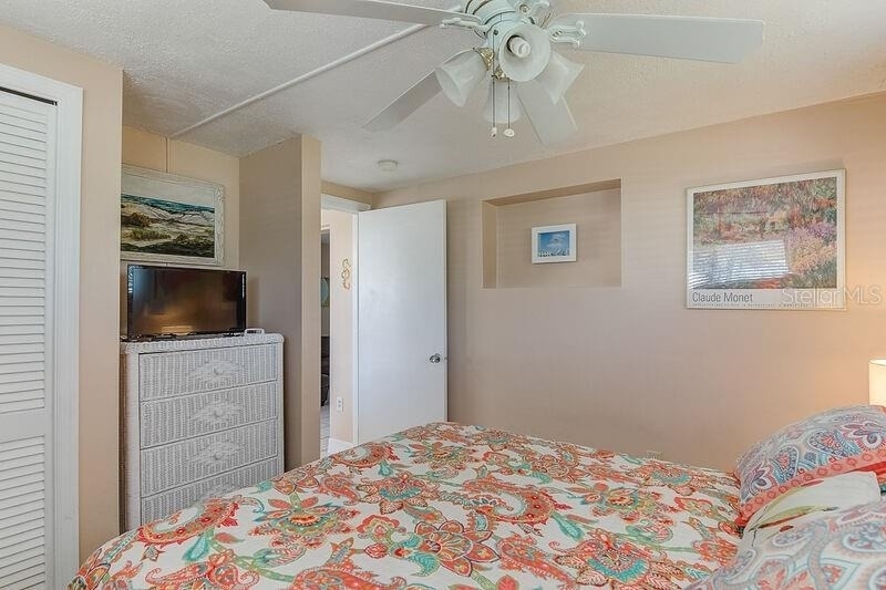 6020 Midnight Pass Road - Photo 5