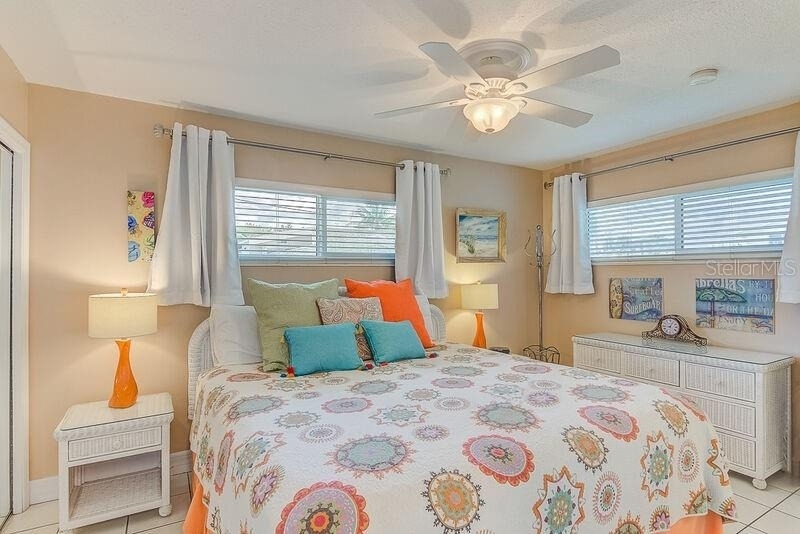 6020 Midnight Pass Road - Photo 3