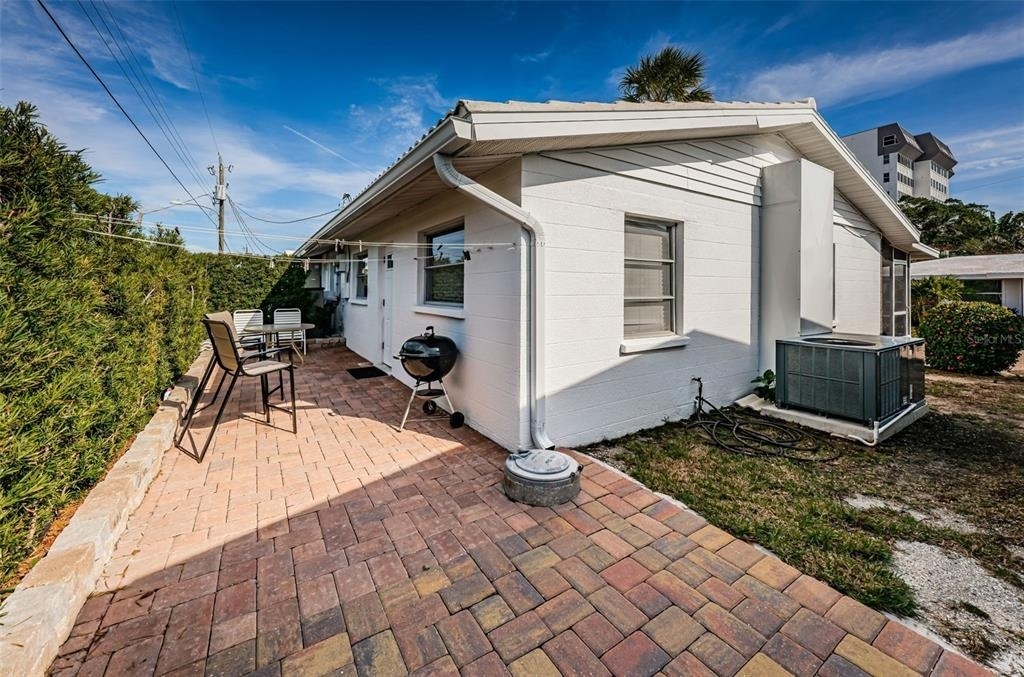 6020 Midnight Pass Road - Photo 17