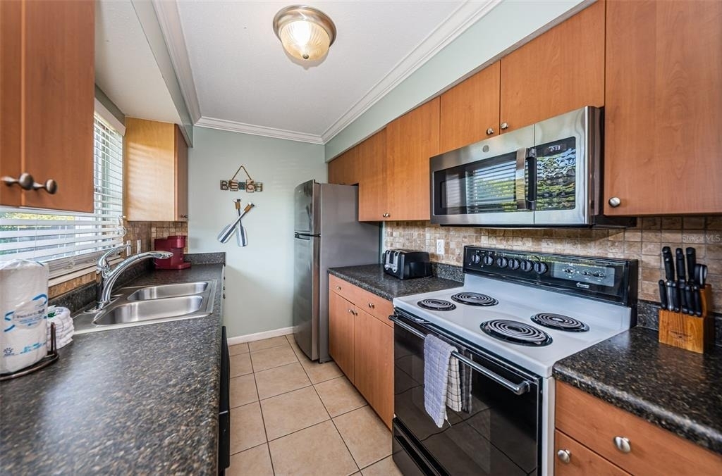 6020 Midnight Pass Road - Photo 10