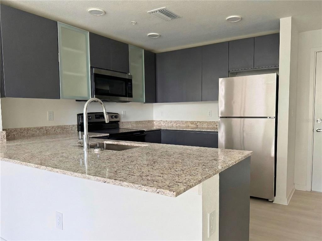 5587 Millenia Park Boulevard - Photo 2