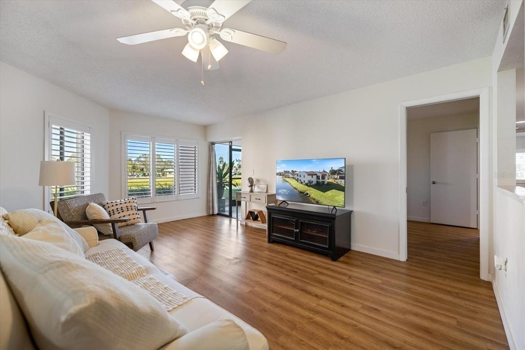 822 Capri Isles Boulevard - Photo 21
