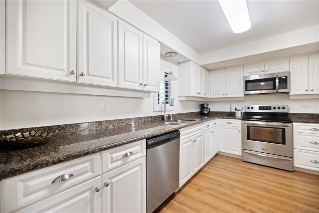 822 Capri Isles Boulevard - Photo 16