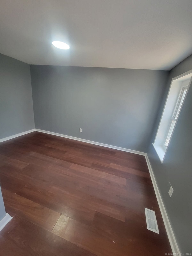 408 Legion Avenue - Photo 4