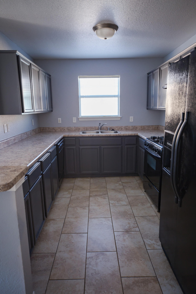 13231 Kestrel Avenue - Photo 7