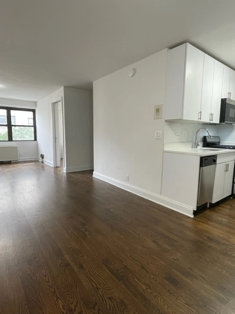 400 East 89th Street - Photo 3