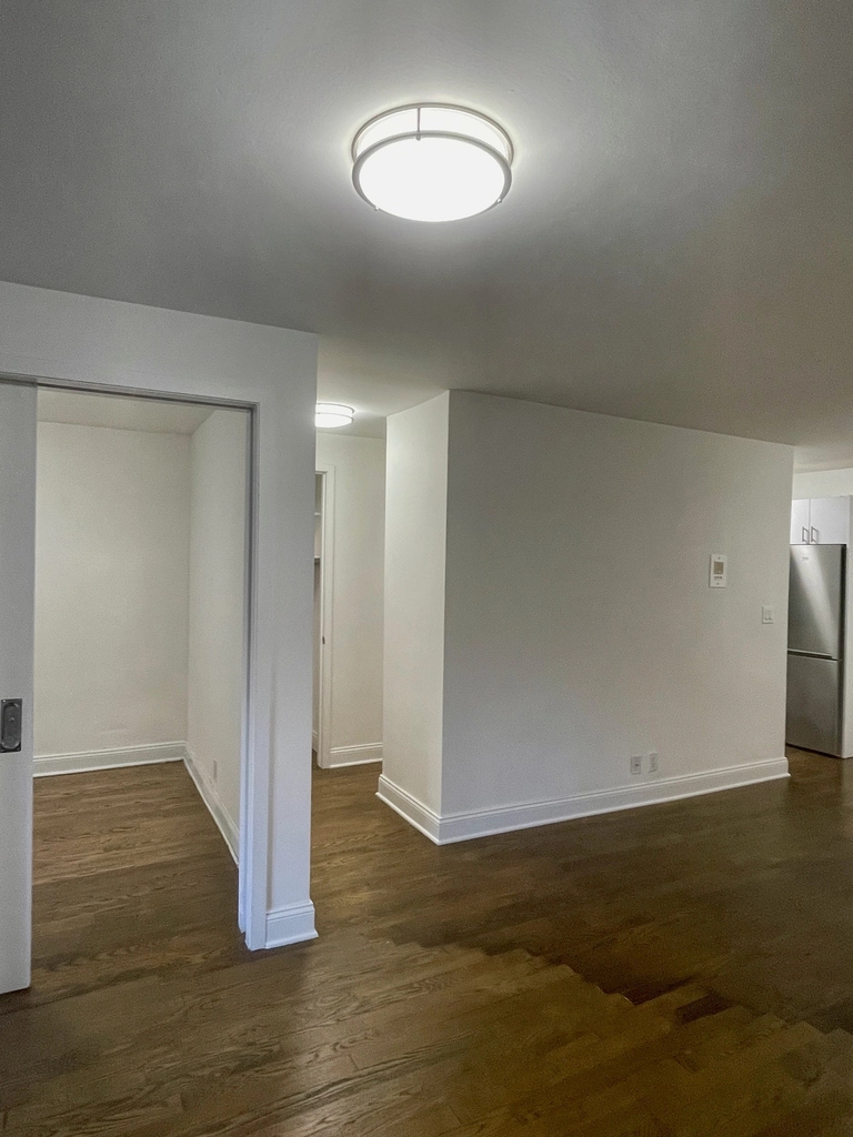 400 East 89th Street - Photo 4