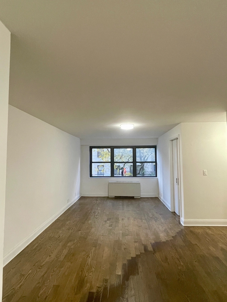 400 East 89th Street - Photo 0