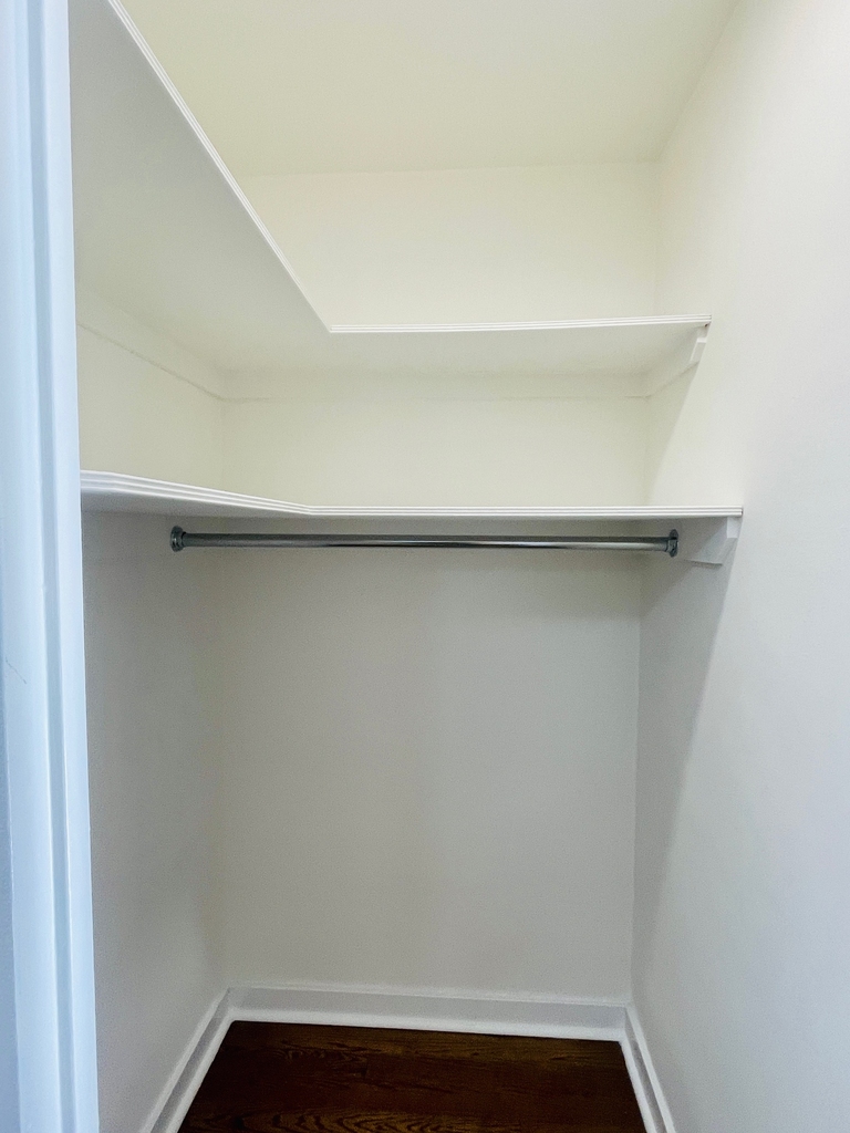 East 89th Street - Photo 4