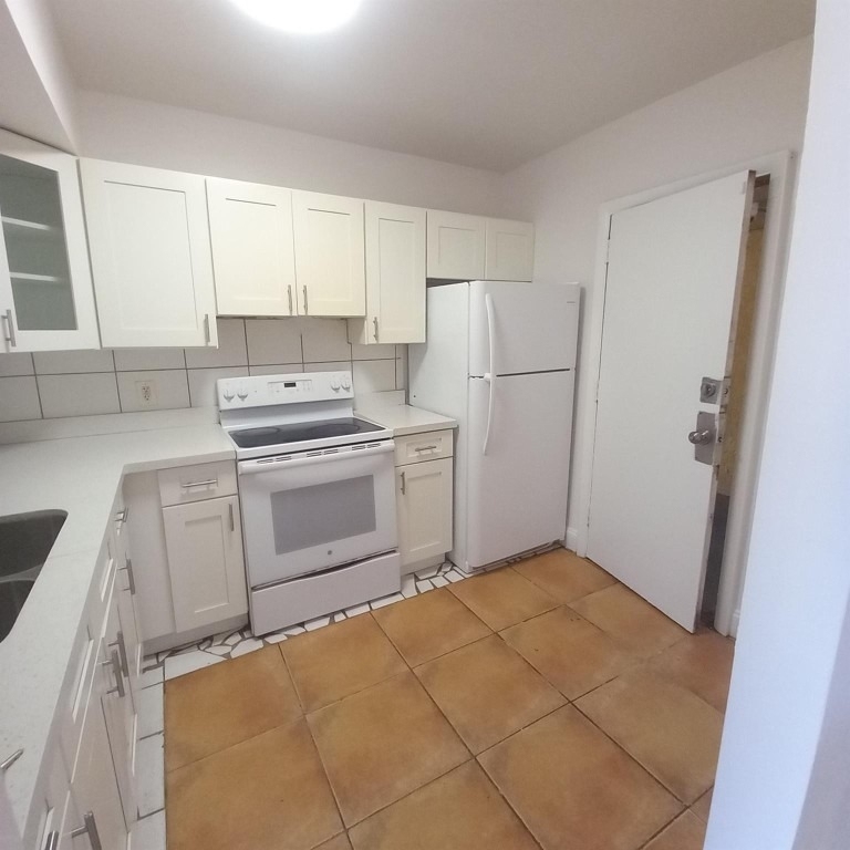 3610 Nw 21st - Photo 6