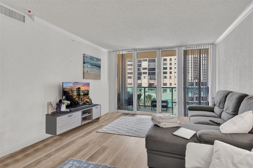 2501 S Ocean Drive - Photo 17