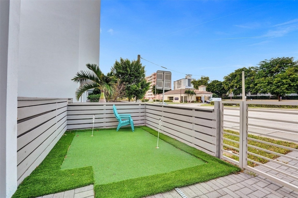 1371 N Ocean Boulevard - Photo 2