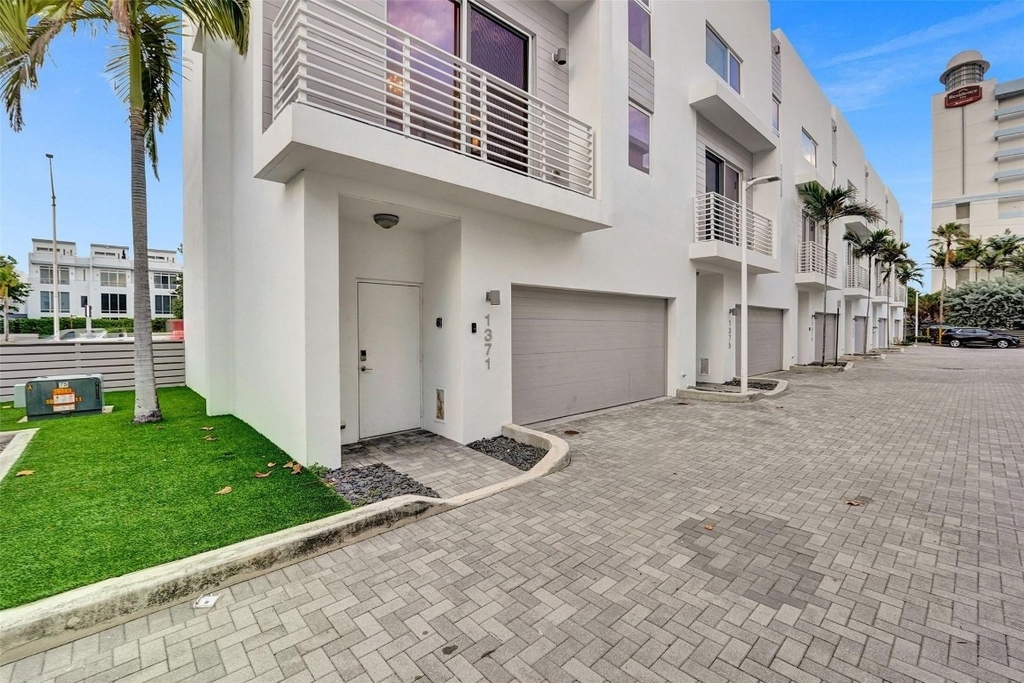 1371 N Ocean Boulevard - Photo 1