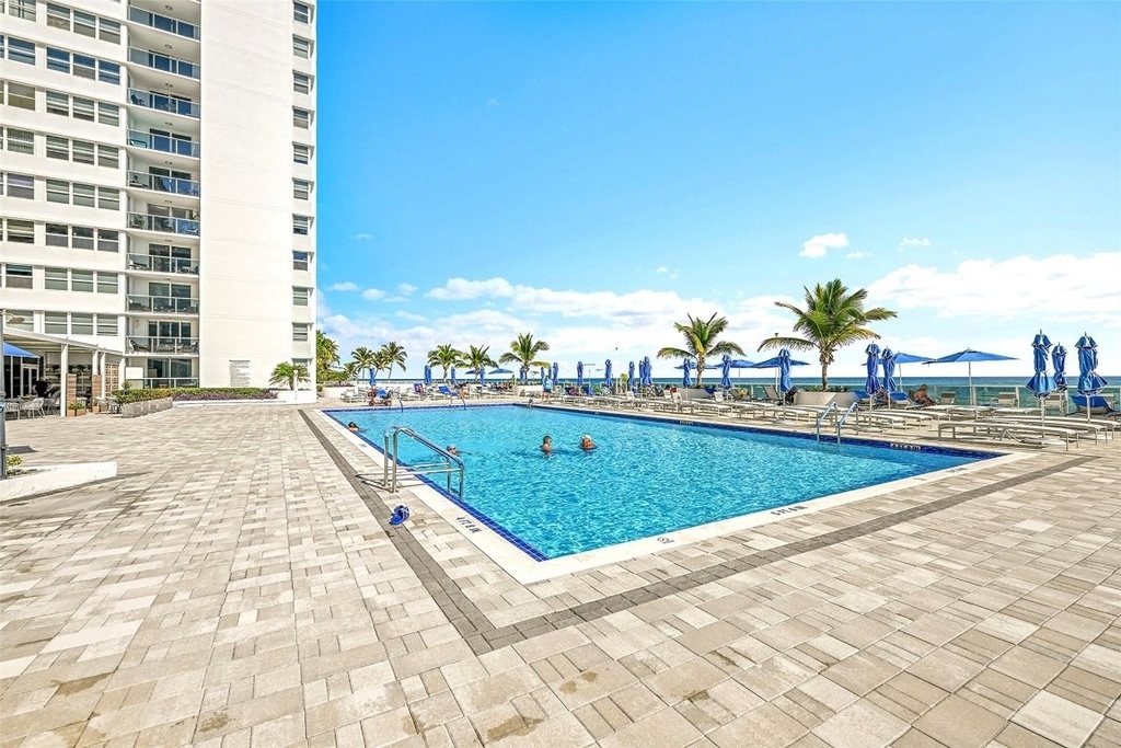 1880 S Ocean Drive - Photo 6