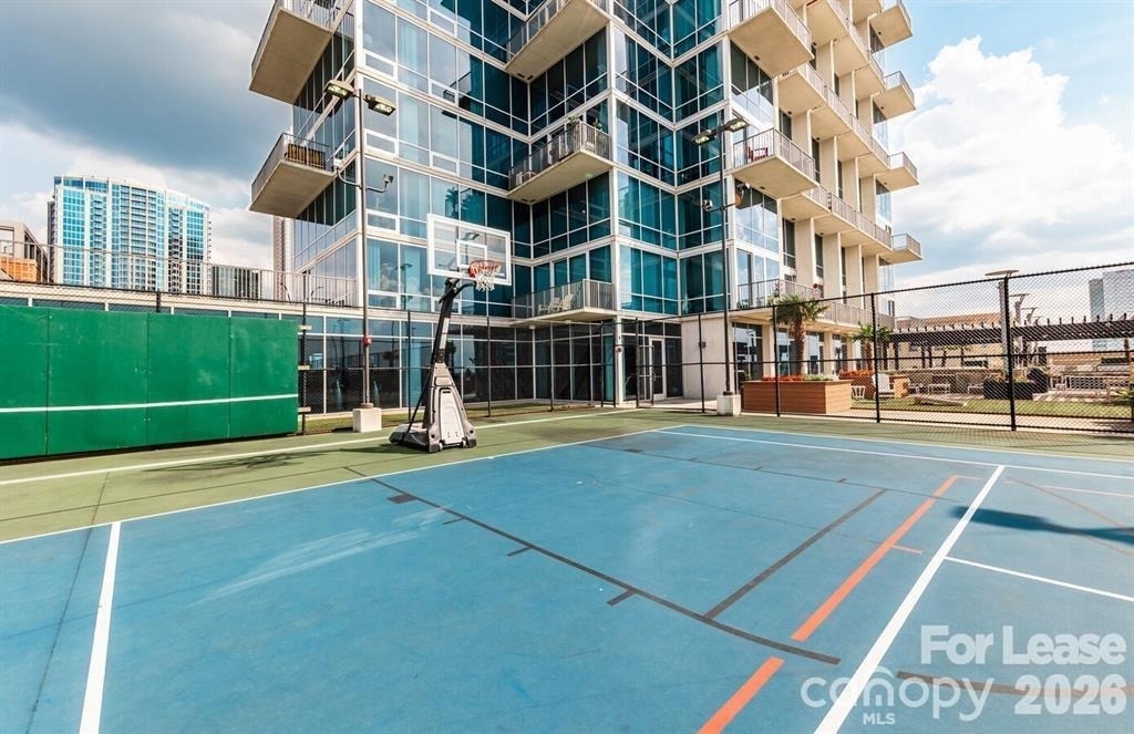 215 N Pine Street - Photo 12