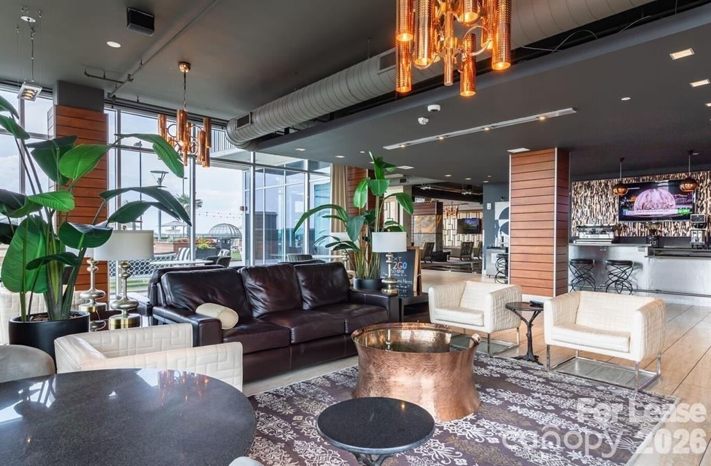 215 N Pine Street - Photo 24