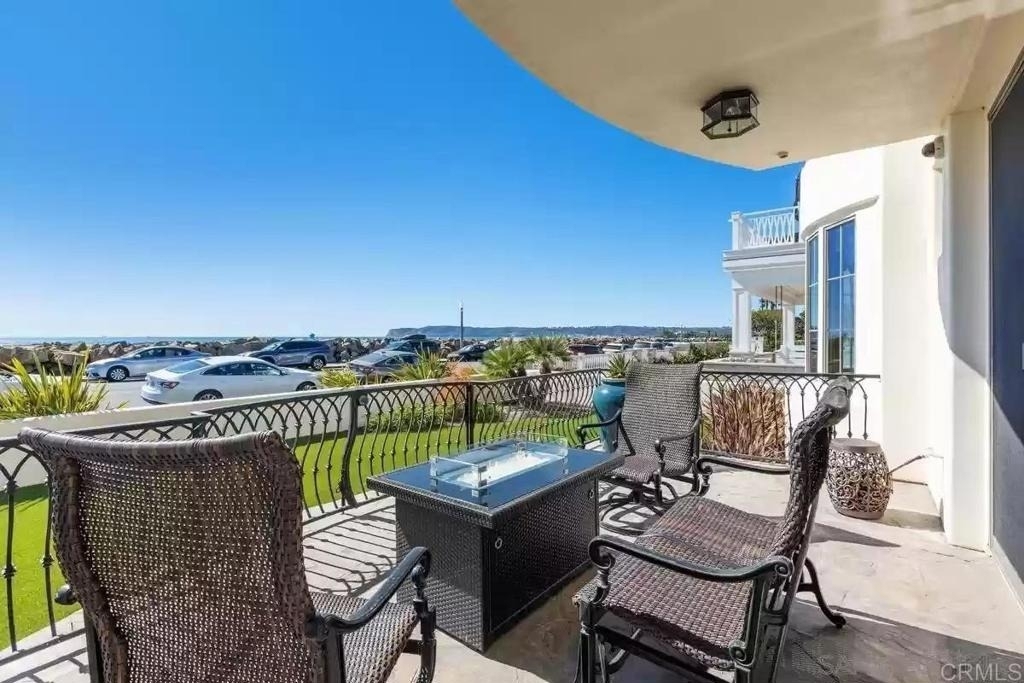 555 Ocean - Photo 14