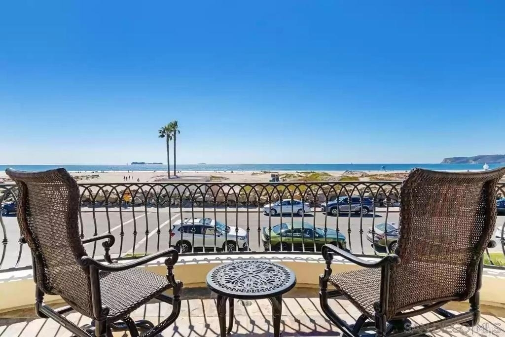 555 Ocean - Photo 13