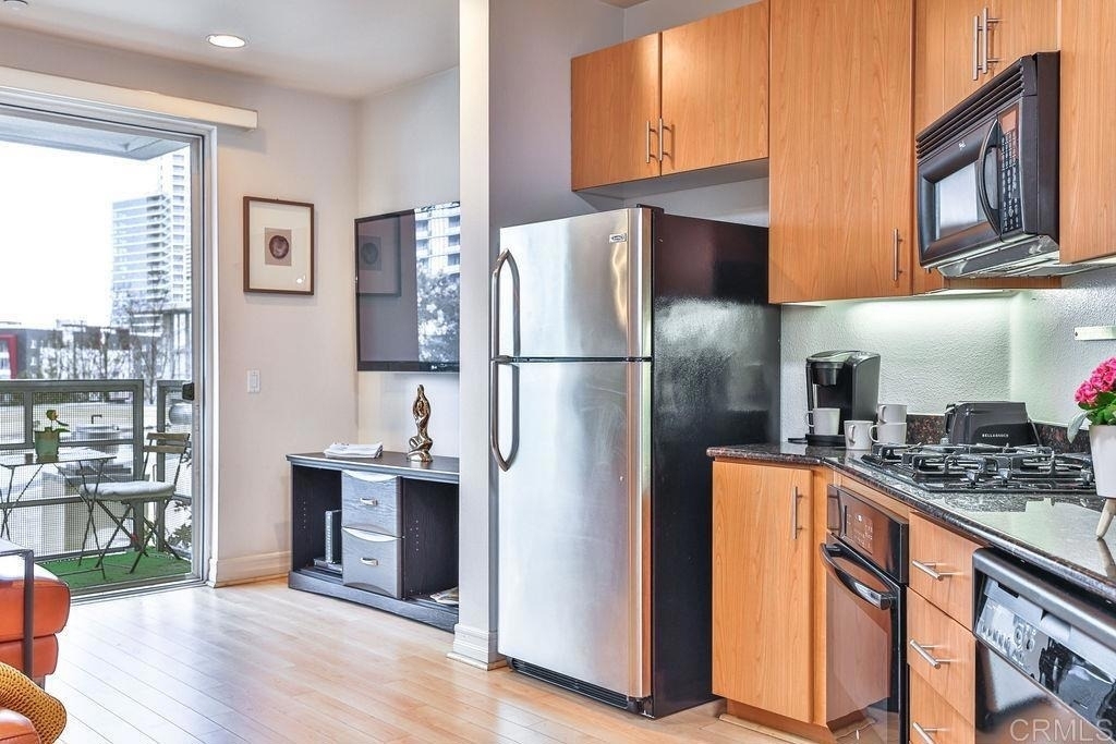 1225 Island Avenue - Photo 11