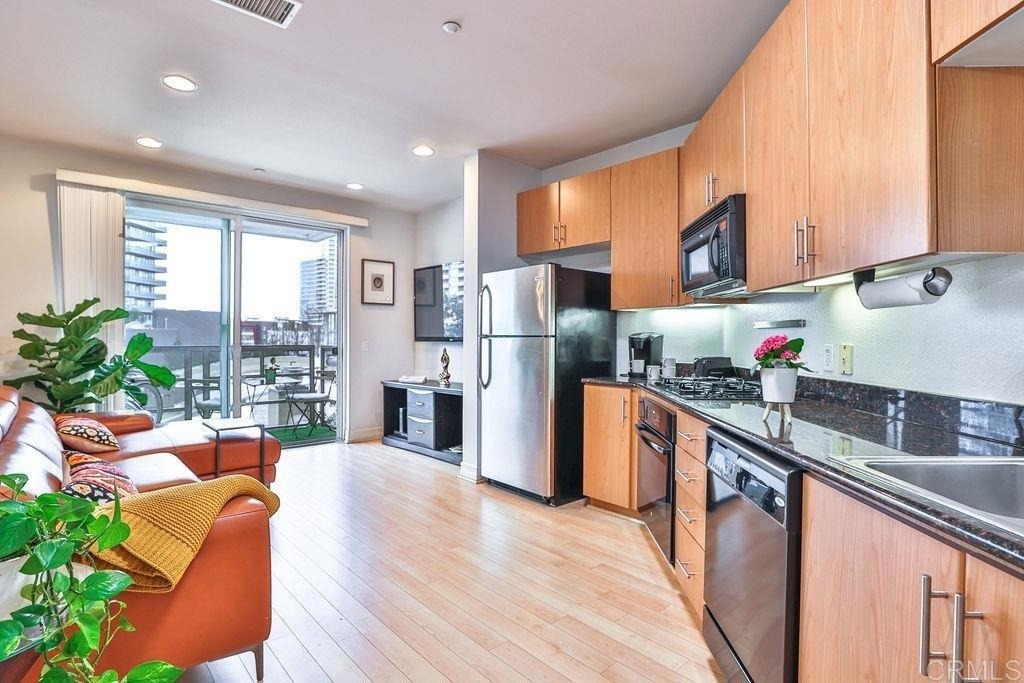1225 Island Avenue - Photo 31