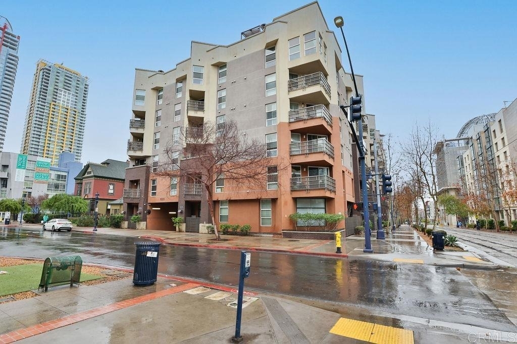 1225 Island Avenue - Photo 2