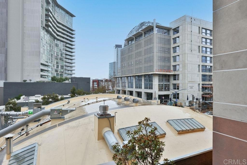1225 Island Avenue - Photo 5