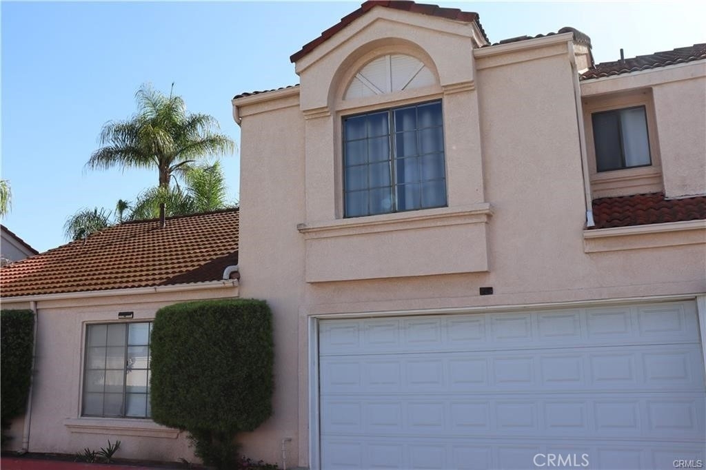 8810 Hewitt Place - Photo 0
