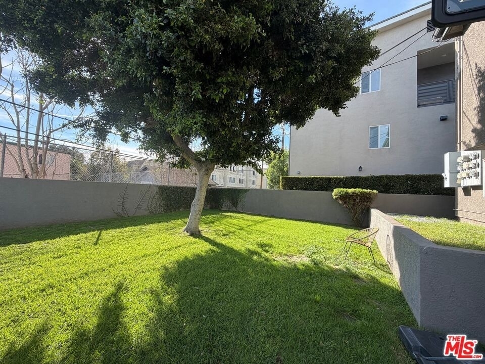 1210 W 39th Street - Photo 13